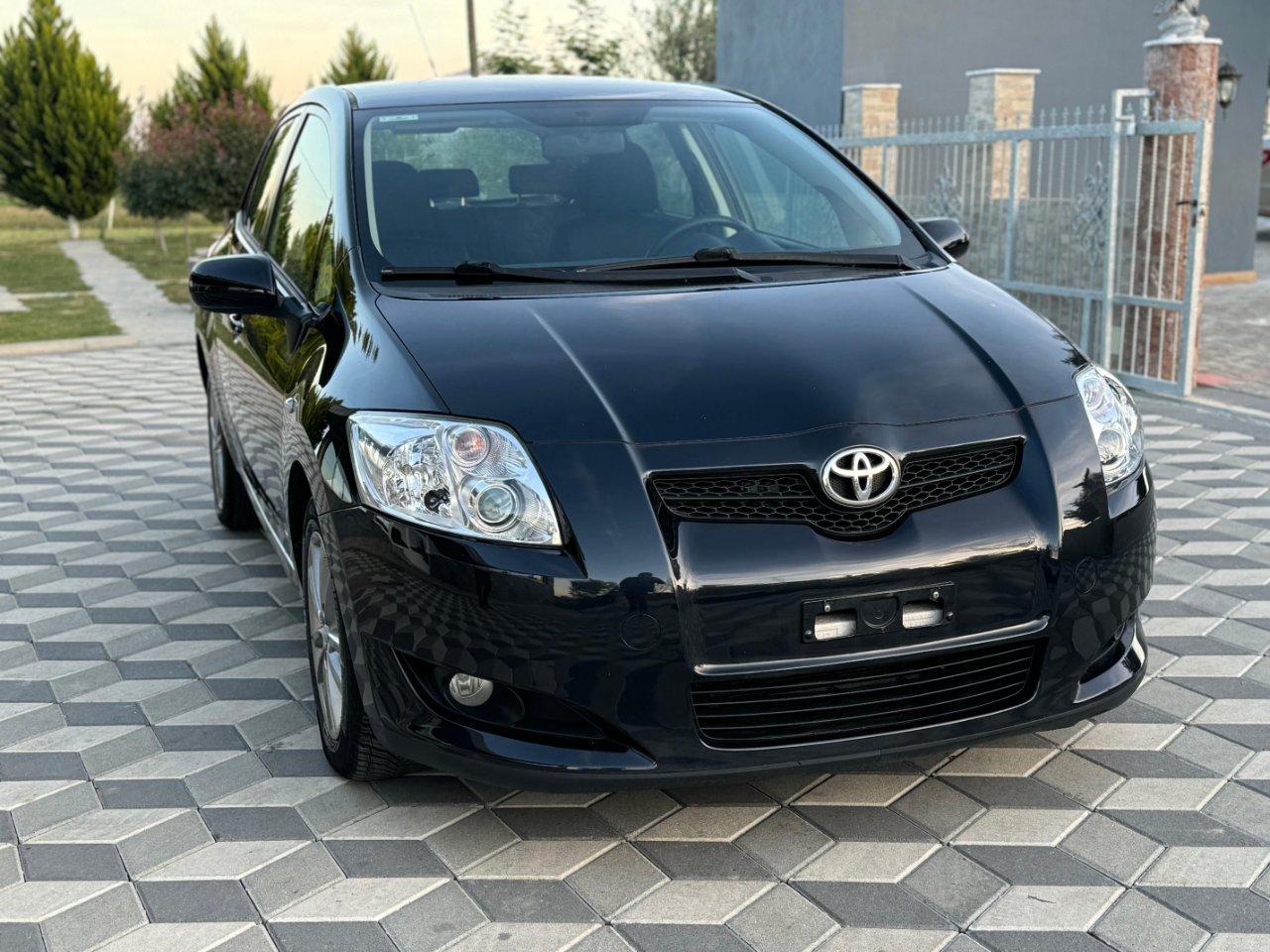 SHITET TOYOTA AURIS 1.4 NAFTE 2008 MANUAL FULL