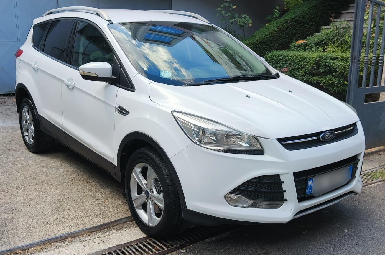 Ford Kuga 4x4, viti 2016; Kambio automatike; Naftë; 165000km